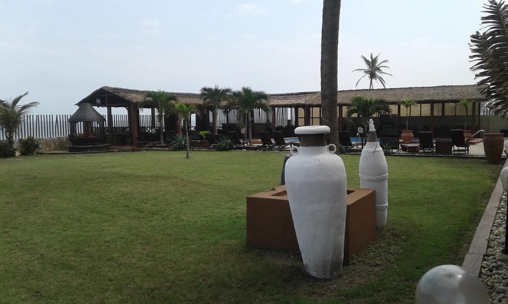 Villa The Palms At Prampram Exterior foto